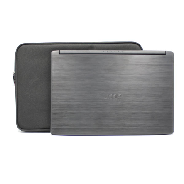 papka_planshet_dlya_noutbuka_standartnaya_chornaya_s_ruchkami_K-22_03 папка планшет для ноутбука стандартная чёрная для компьютера спереди